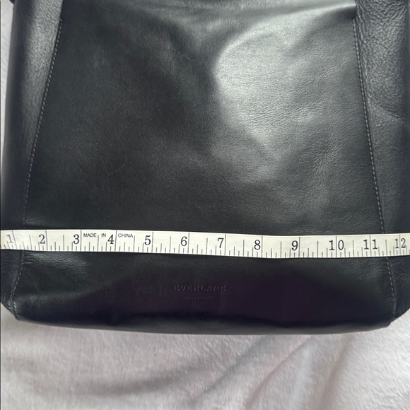 Everlane The Frame Bag in Black Leather - Picture 8 of 9
